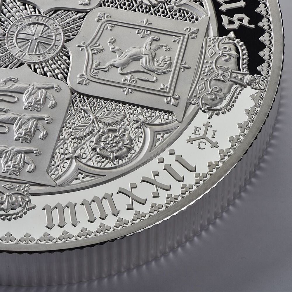 2022 Masterpiece Gothic Crown 1kg Silver Proof Coin 4